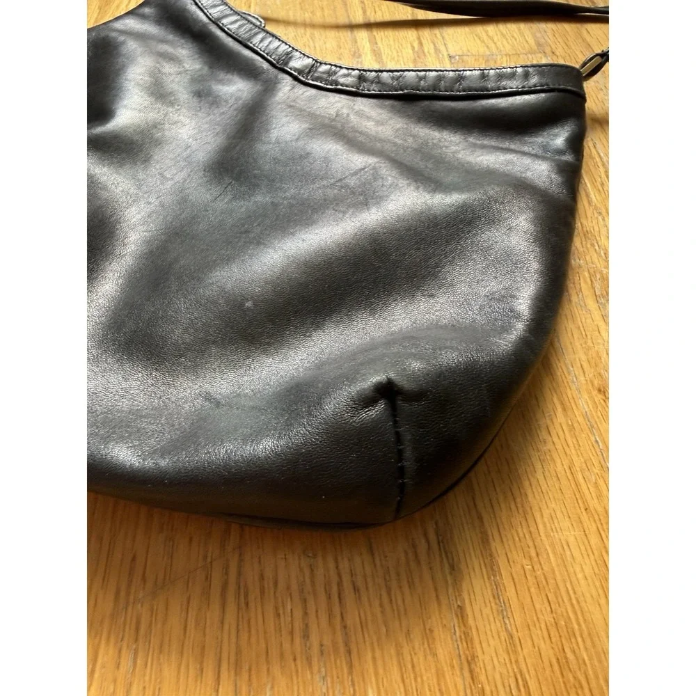 Desmo Italy Black Leather Shoulder Bag Italian Made Minimalist Hobo Quiet Luxury